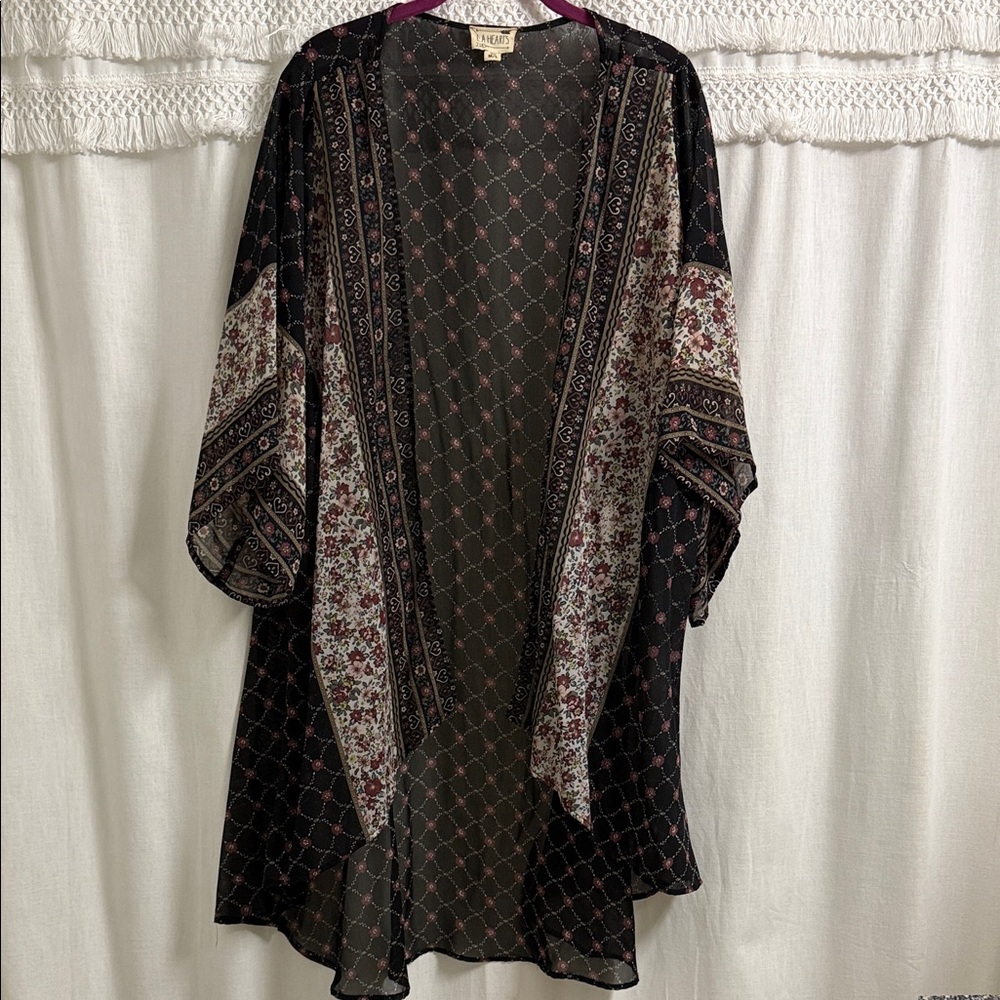 LA Hearts Floral Kimono with Black and Pink Accents